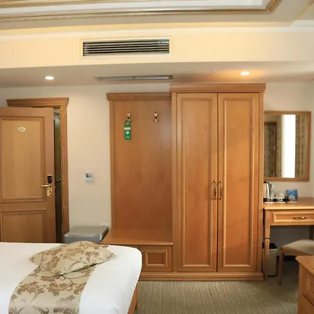 Boca Center 4* Τίρανα