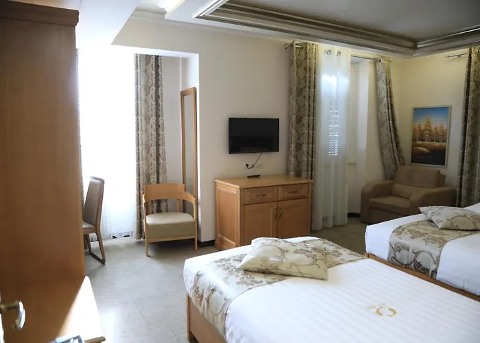 Boca Center Hotel 4*