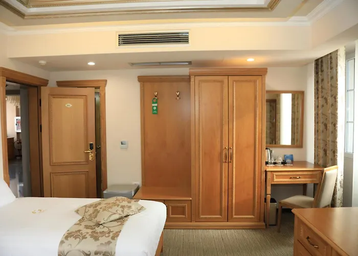 Boca Center 4* Tirana