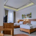 Boca Center Hotel 4*