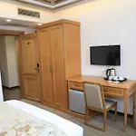 Boca Center Hotel