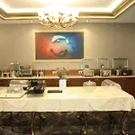Boca Center Hotel