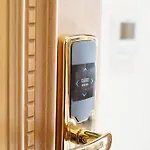 Boca Center Hotel 4*